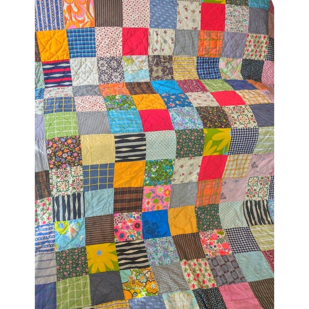 Vintage MCM 60s Large Colorful Handmade Patchwork Quilt Medieval Novelty Reverse - Picture 6 of 8